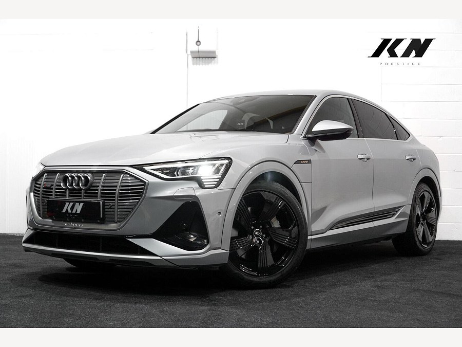 2022 Audi e-tron photo 5