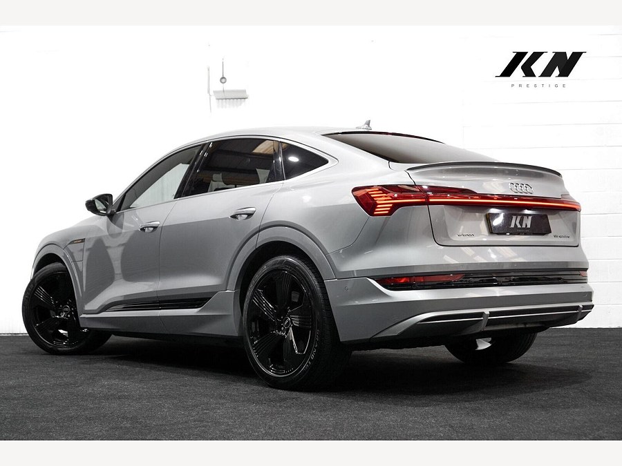 Audi e-tron photo 2