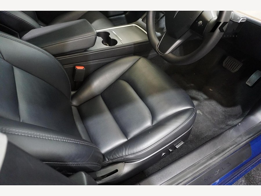 2020 Tesla Model 3 photo 13