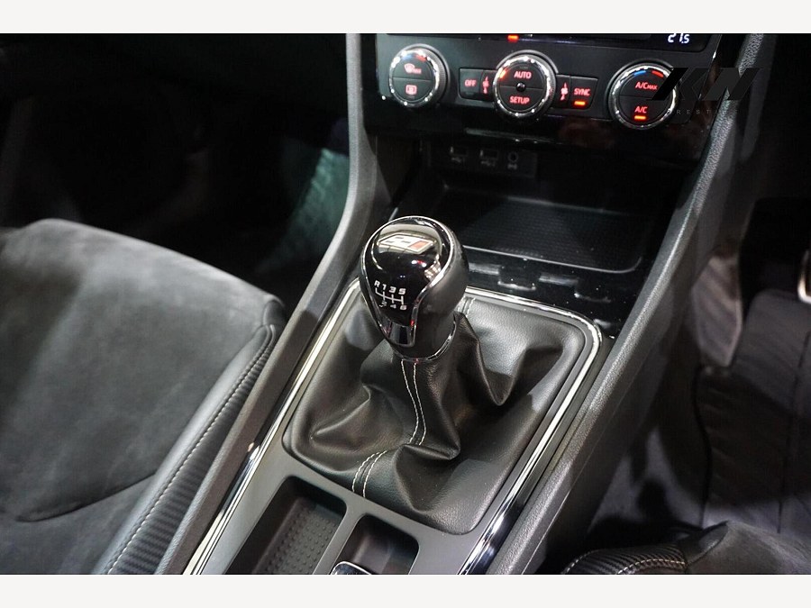 2017 SEAT Leon photo 4