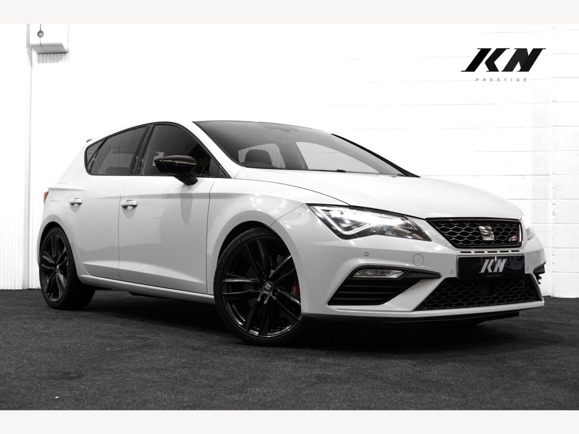 2017 SEAT Leon 2.0 TSI Cupra 300 Euro 6 (s/s) 5dr for sale at Kayenn Prestige