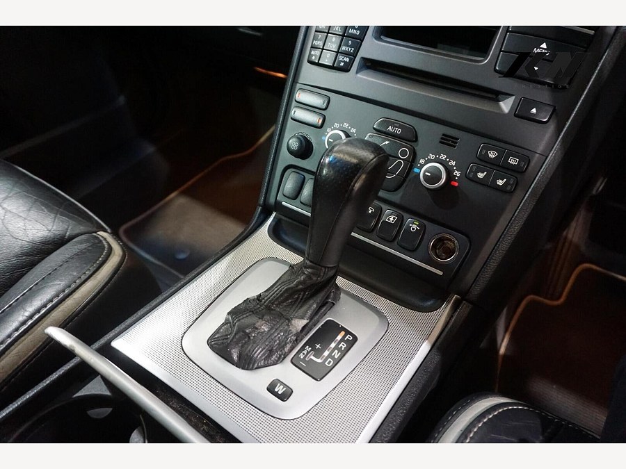 2010 Volvo XC90 photo 4