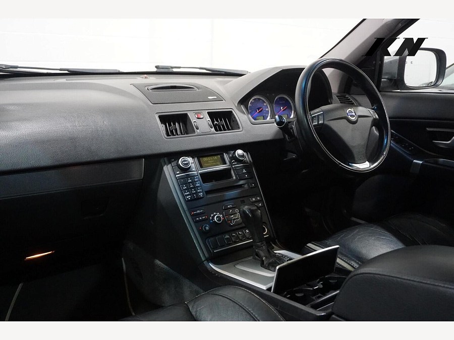 2010 Volvo XC90 photo 3