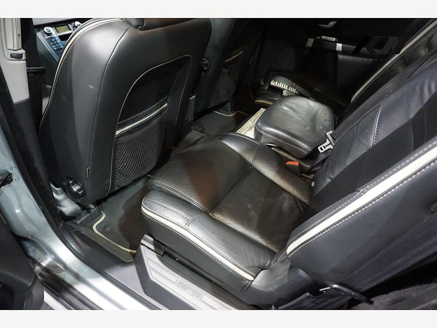 2010 Volvo XC90 photo 10