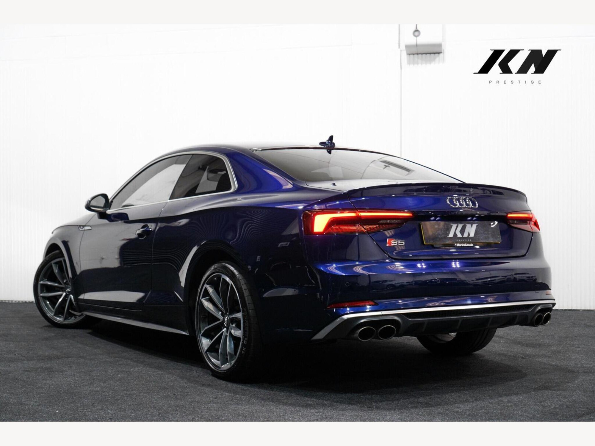 Audi S5 photo 2