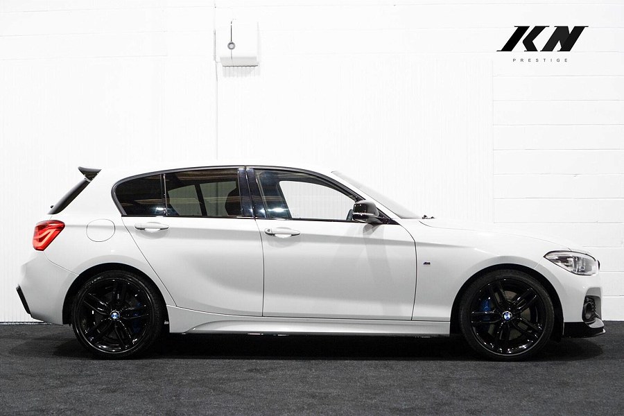 2017 BMW 1 Series photo 6