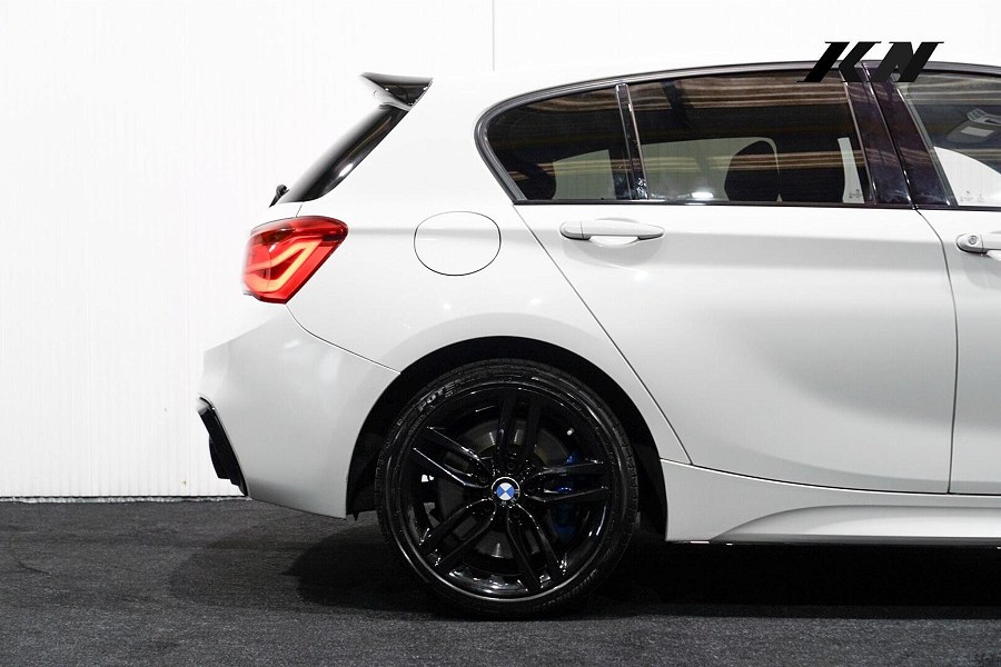 2017 BMW 1 Series photo 7