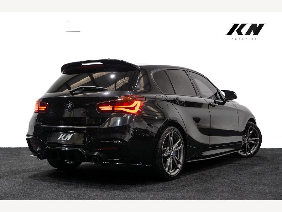 2017 BMW 1 Series photo 11