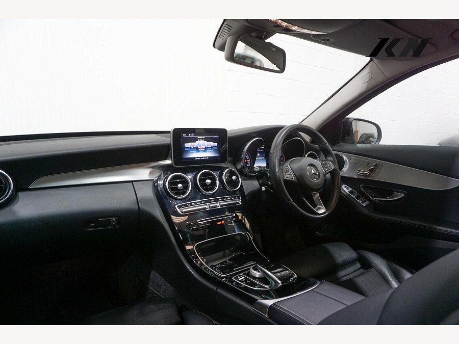 2017 Mercedes-Benz C Class photo 3