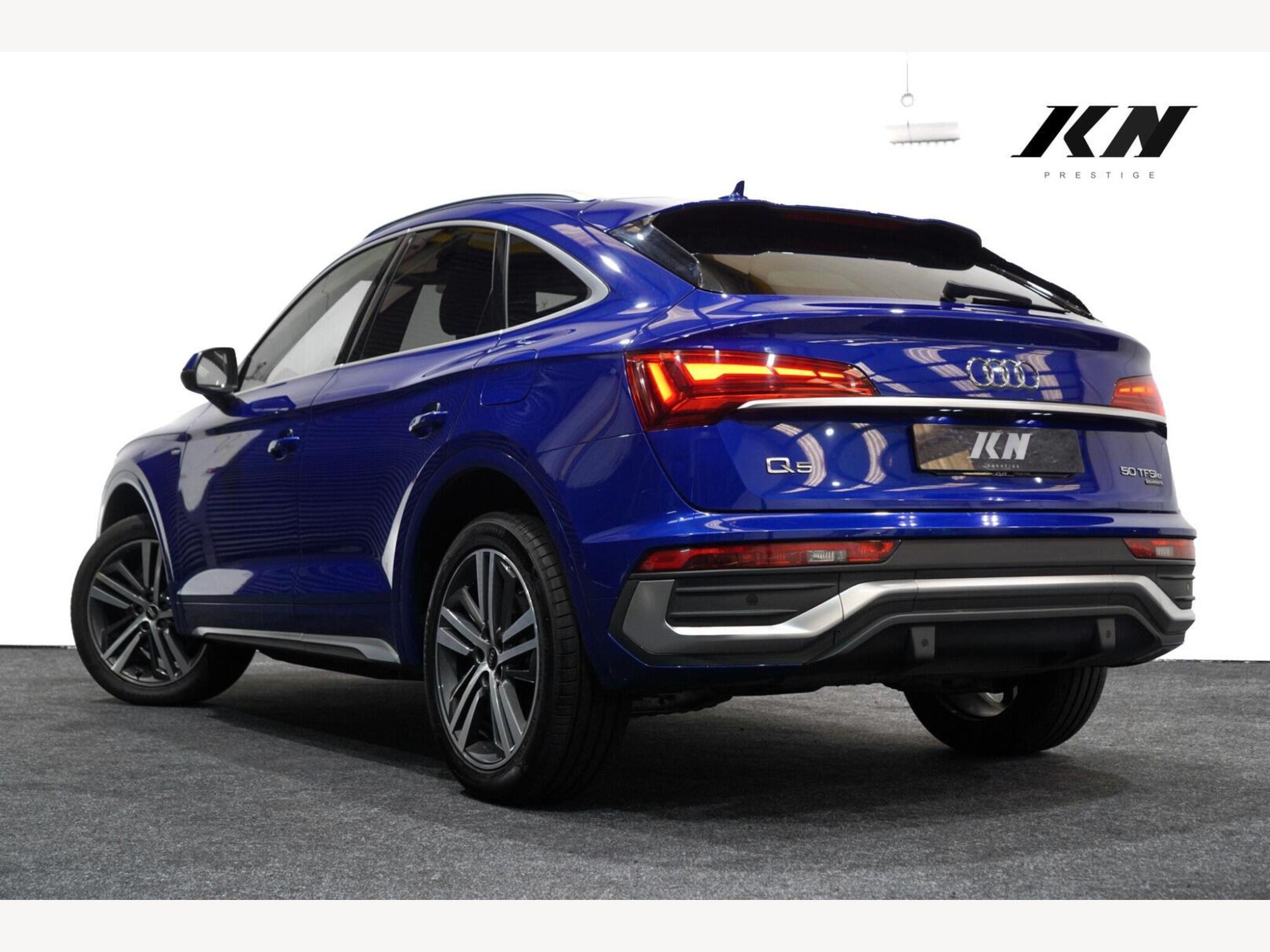 Audi Q5 photo 2