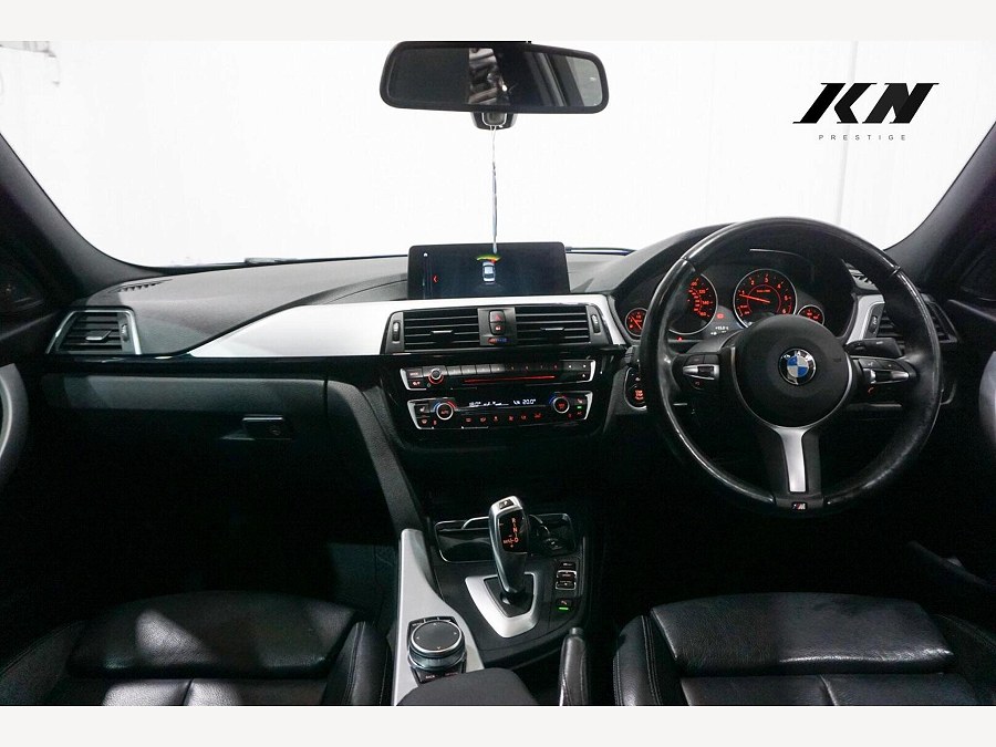 2018 BMW 3 Series photo 5
