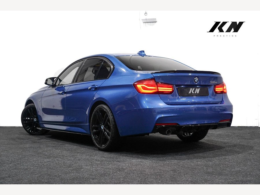 BMW 3 Series photo 2