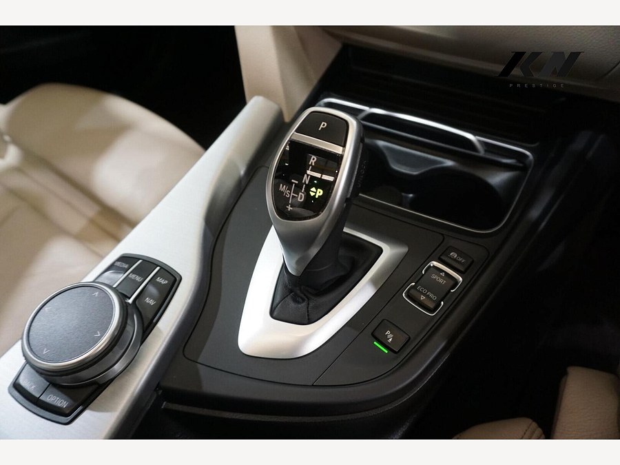 2019 BMW 3 Series photo 11