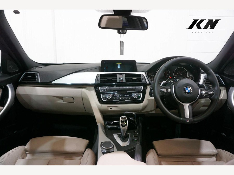 2019 BMW 3 Series photo 12