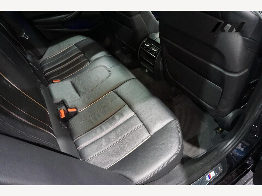 2017 BMW 5 Series photo 11