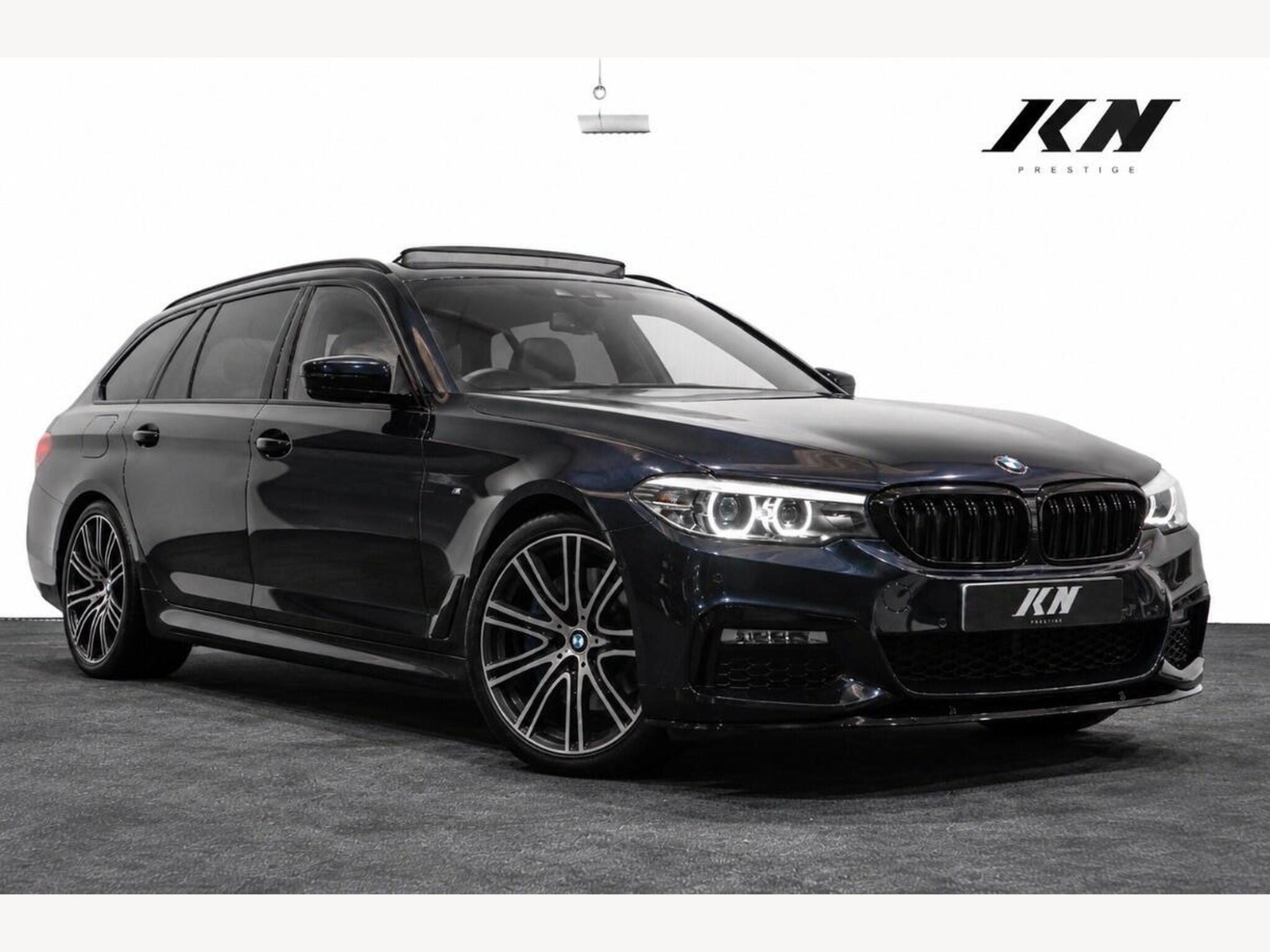 2017 BMW 5 Series 3.0 530d M Sport Touring Auto xDrive Euro 6 (s/s) 5dr for sale at Kayenn Prestige