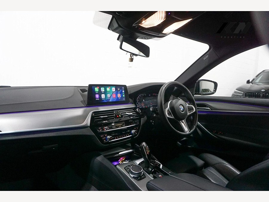 2019 BMW 5 Series photo 3