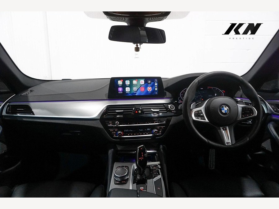 2019 BMW 5 Series photo 9