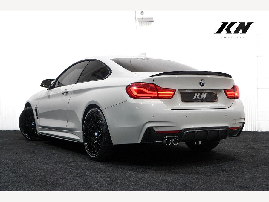 BMW 4 Series photo 2