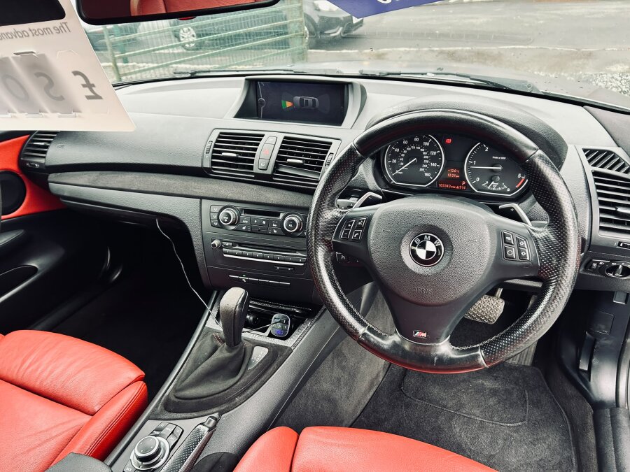 2010 BMW 1 Series photo 13