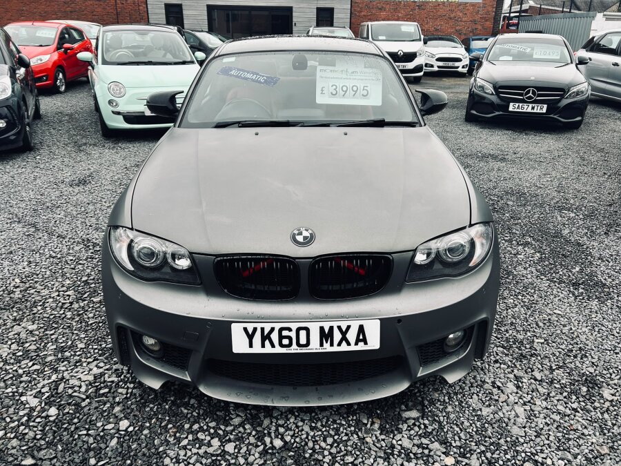 2010 BMW 1 Series photo 2