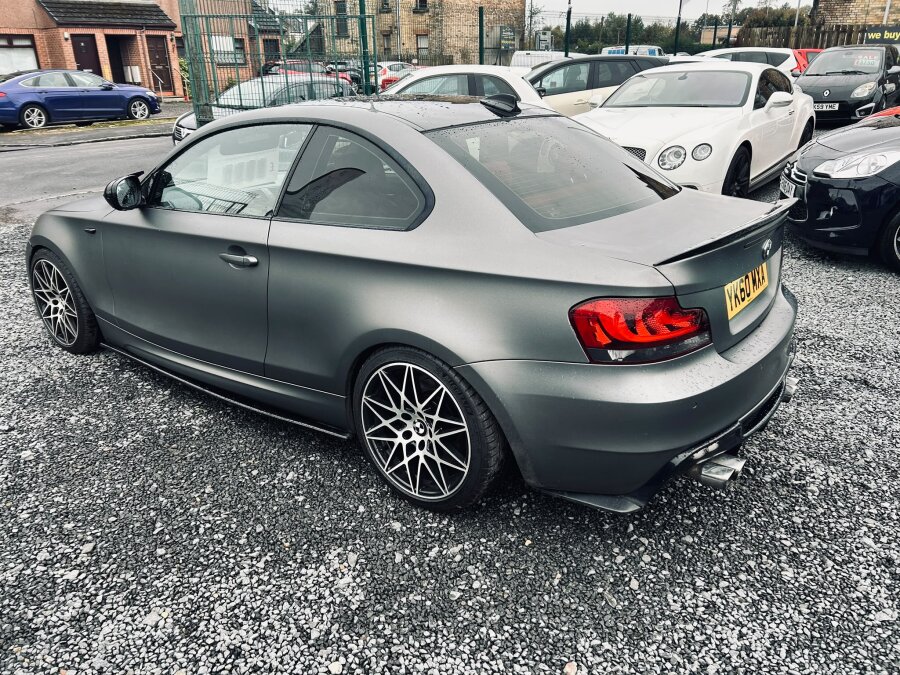 2010 BMW 1 Series photo 9