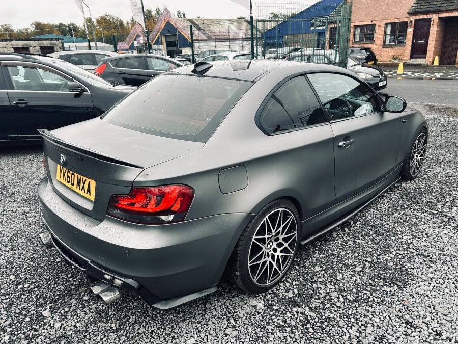 2010 BMW 1 Series photo 8