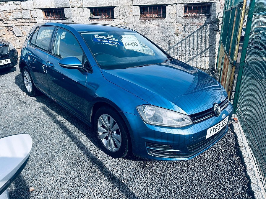 2014 Volkswagen Golf photo 1