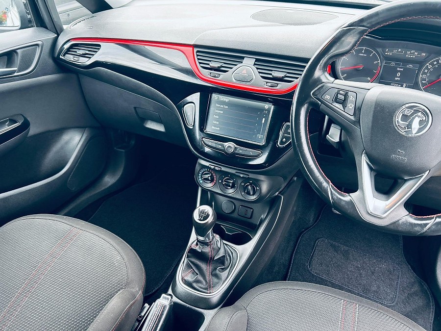 2017 Vauxhall Corsa photo 13