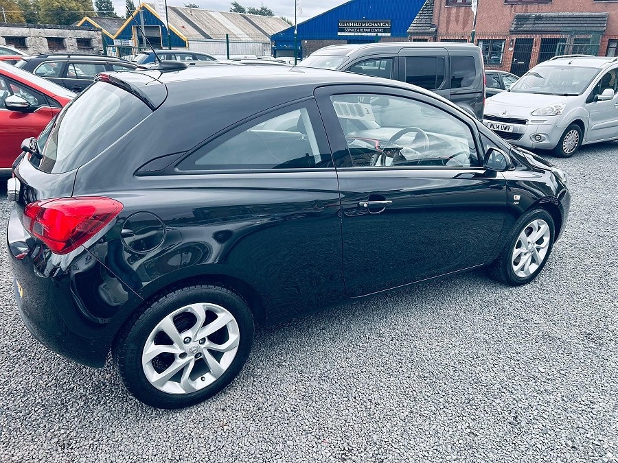 2017 Vauxhall Corsa photo 8