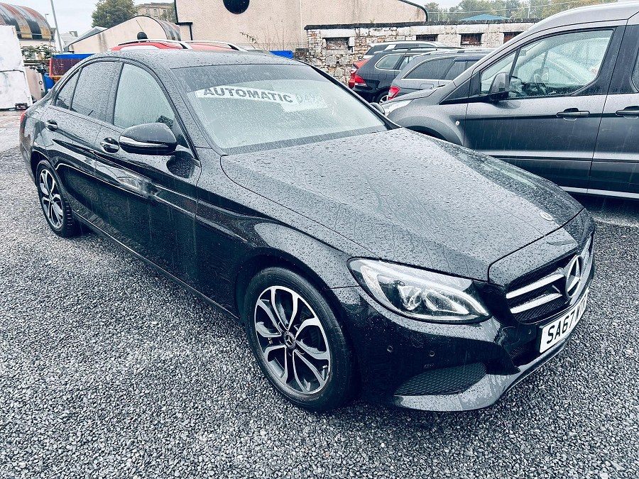 2017 Mercedes-Benz C Class photo 1