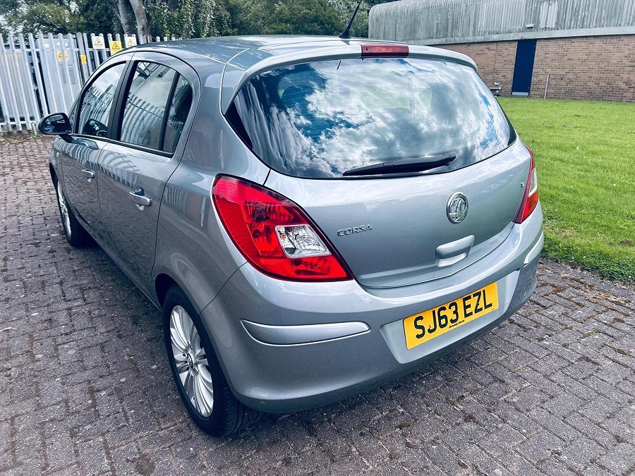 2013 Vauxhall Corsa photo 6