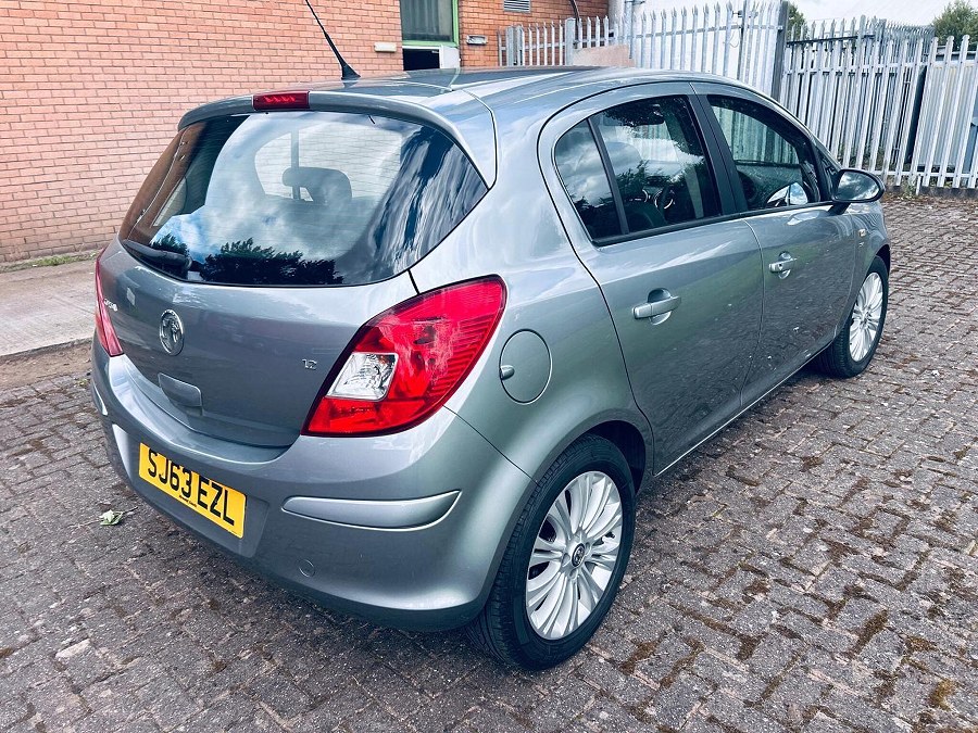 2013 Vauxhall Corsa photo 8