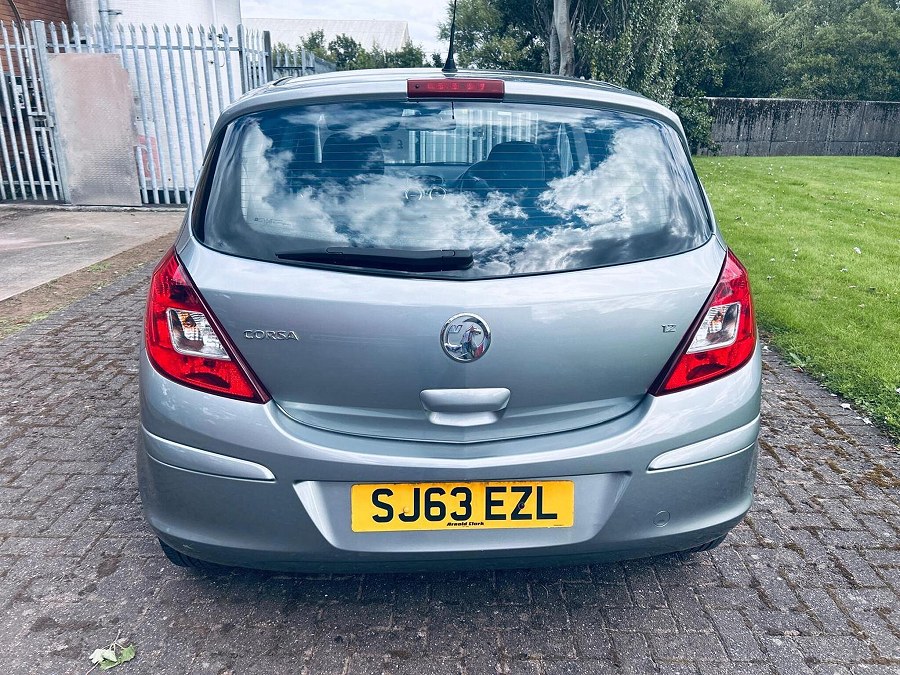 2013 Vauxhall Corsa photo 7