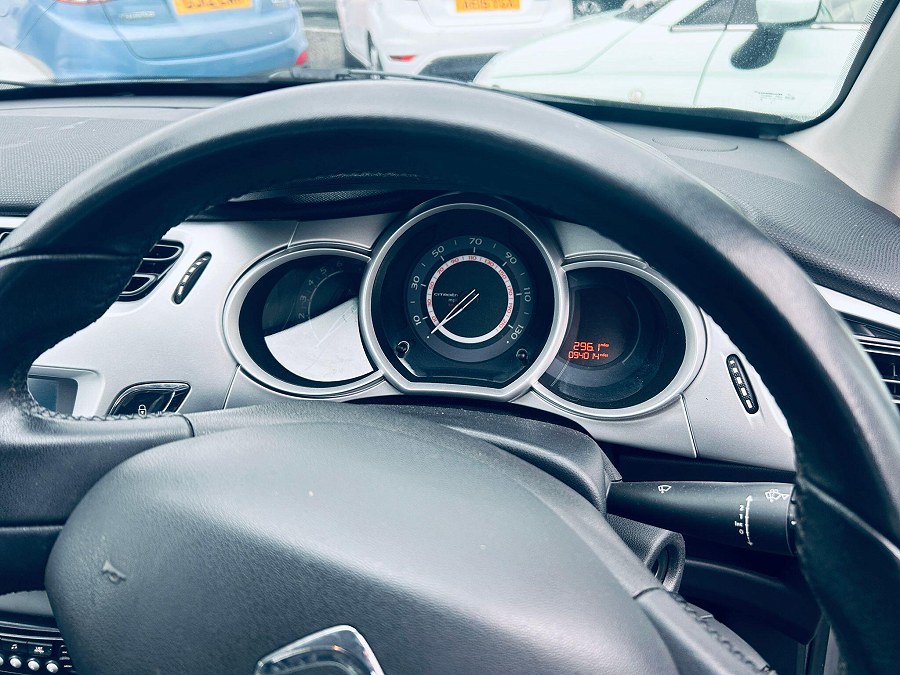 2012 Citroen C3 photo 11