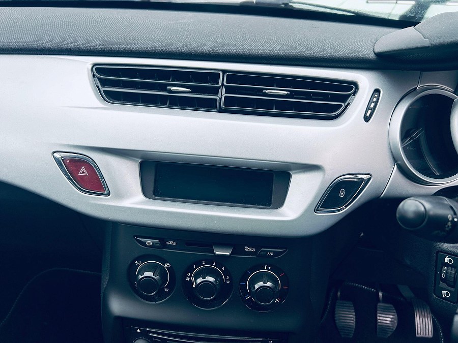 2012 Citroen C3 photo 12