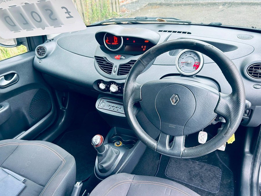 2009 Renault Twingo photo 12