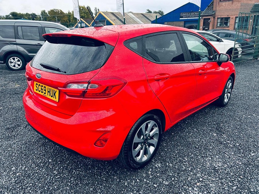 2020 Ford Fiesta photo 9
