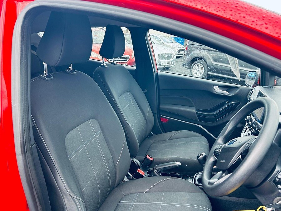 2020 Ford Fiesta photo 11
