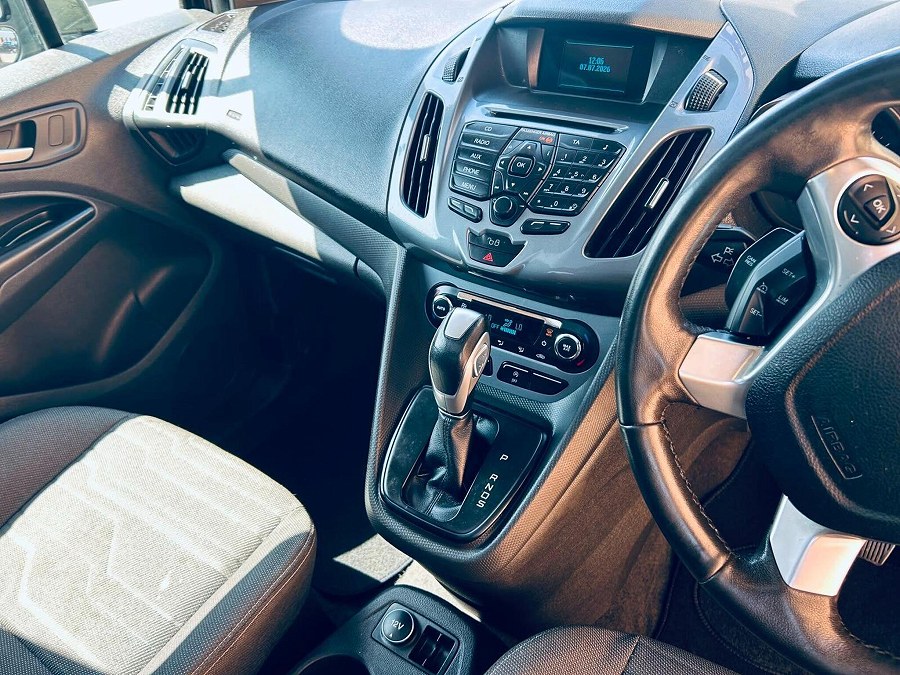 2016 Ford Tourneo Connect photo 9