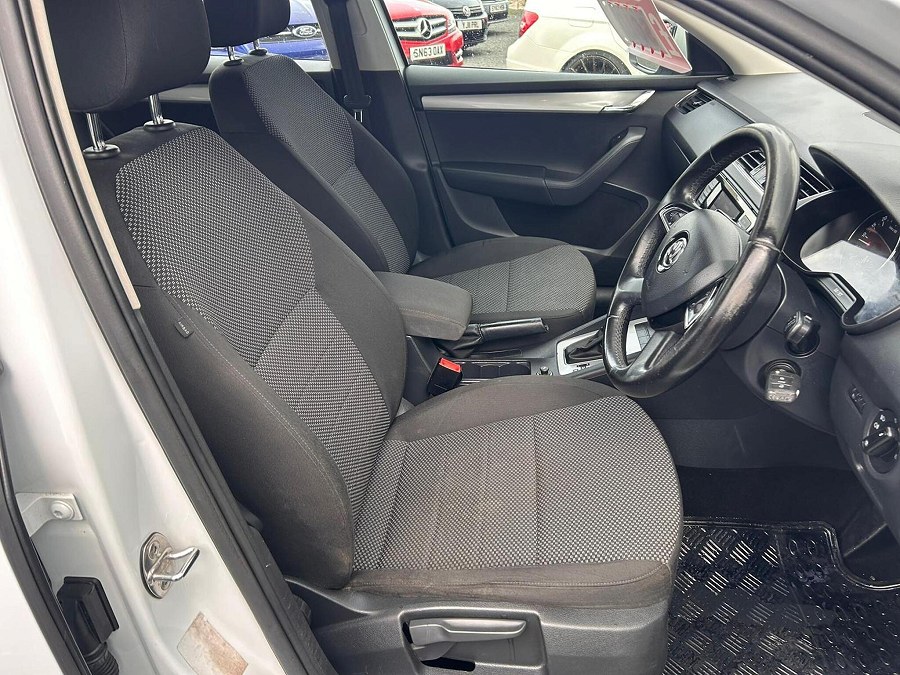 2015 Skoda Octavia photo 11