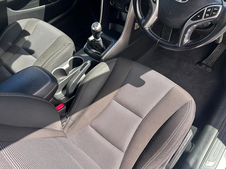 2014 Hyundai i30 photo 12