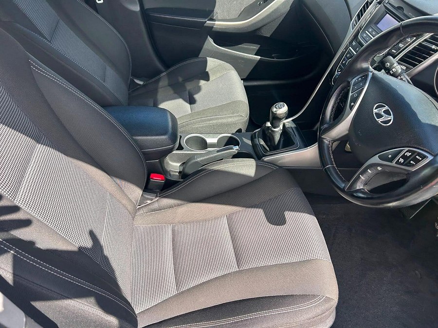 2014 Hyundai i30 photo 14