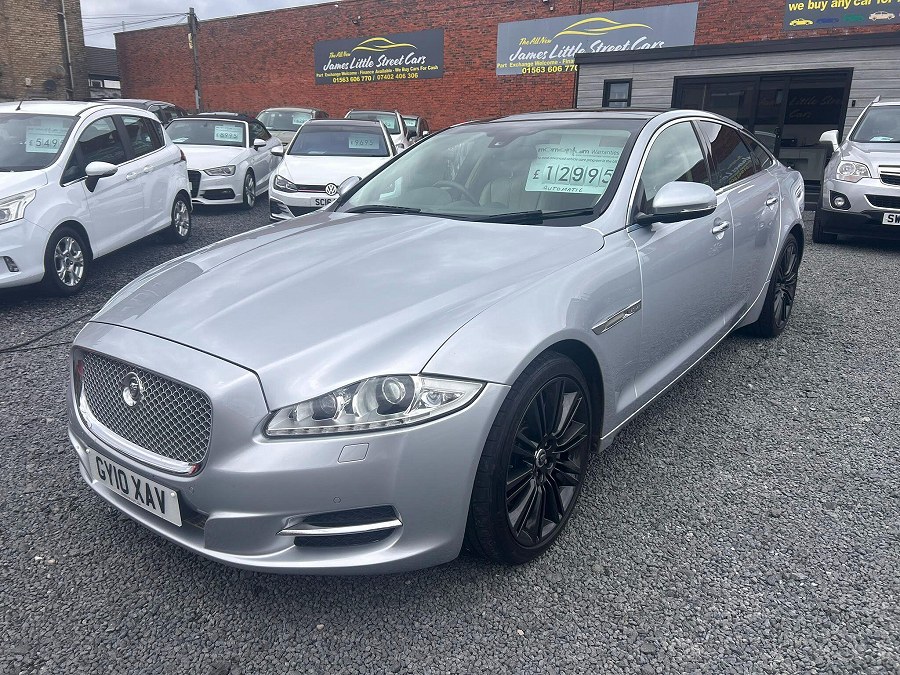 2010 Jaguar XJ photo 3