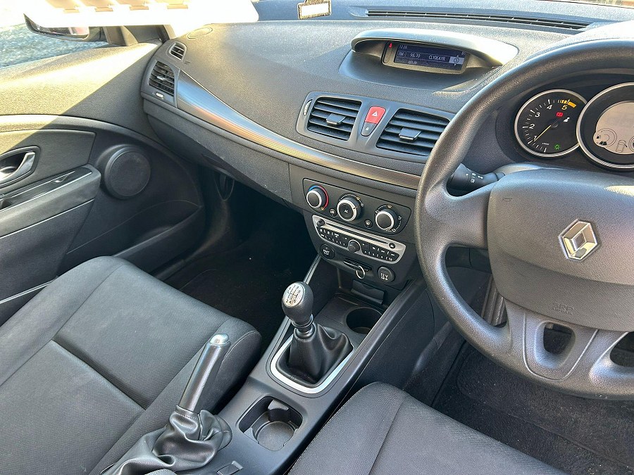 2012 Renault Megane photo 9