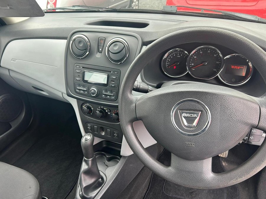 2014 Dacia Sandero photo 7