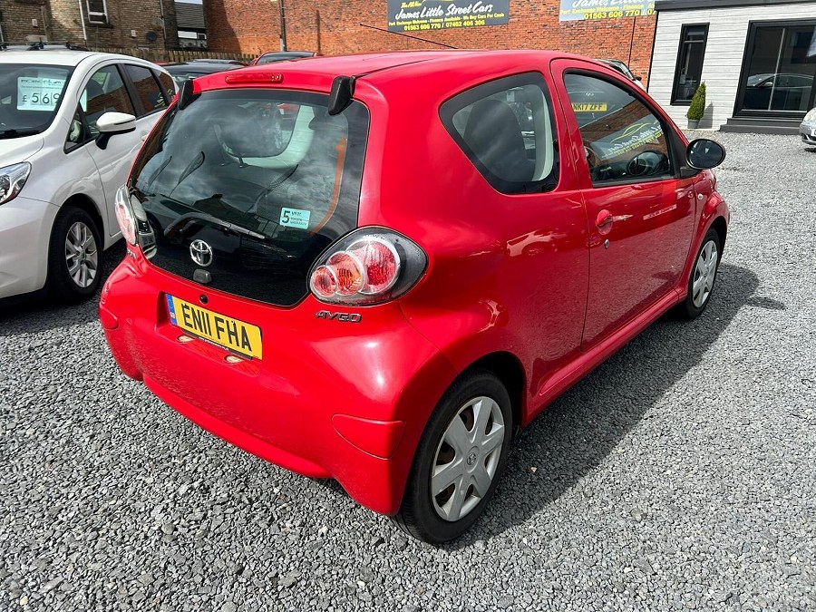 2011 Toyota AYGO photo 9