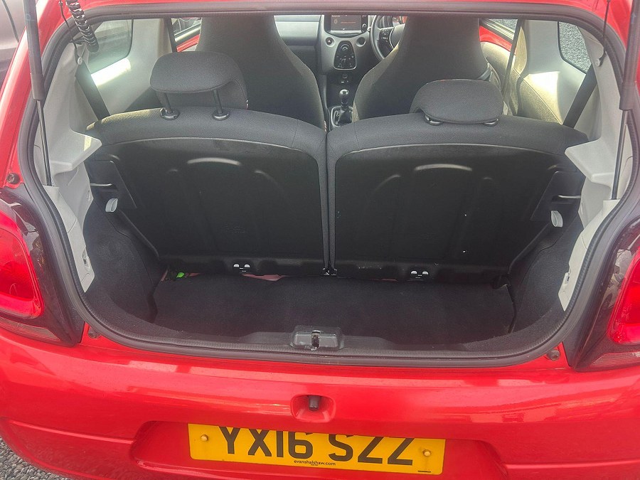 2016 Citroen C1 photo 11