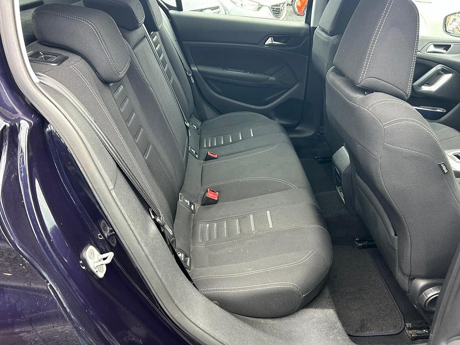 2014 Peugeot 308 photo 11
