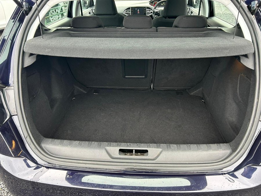 2014 Peugeot 308 photo 13